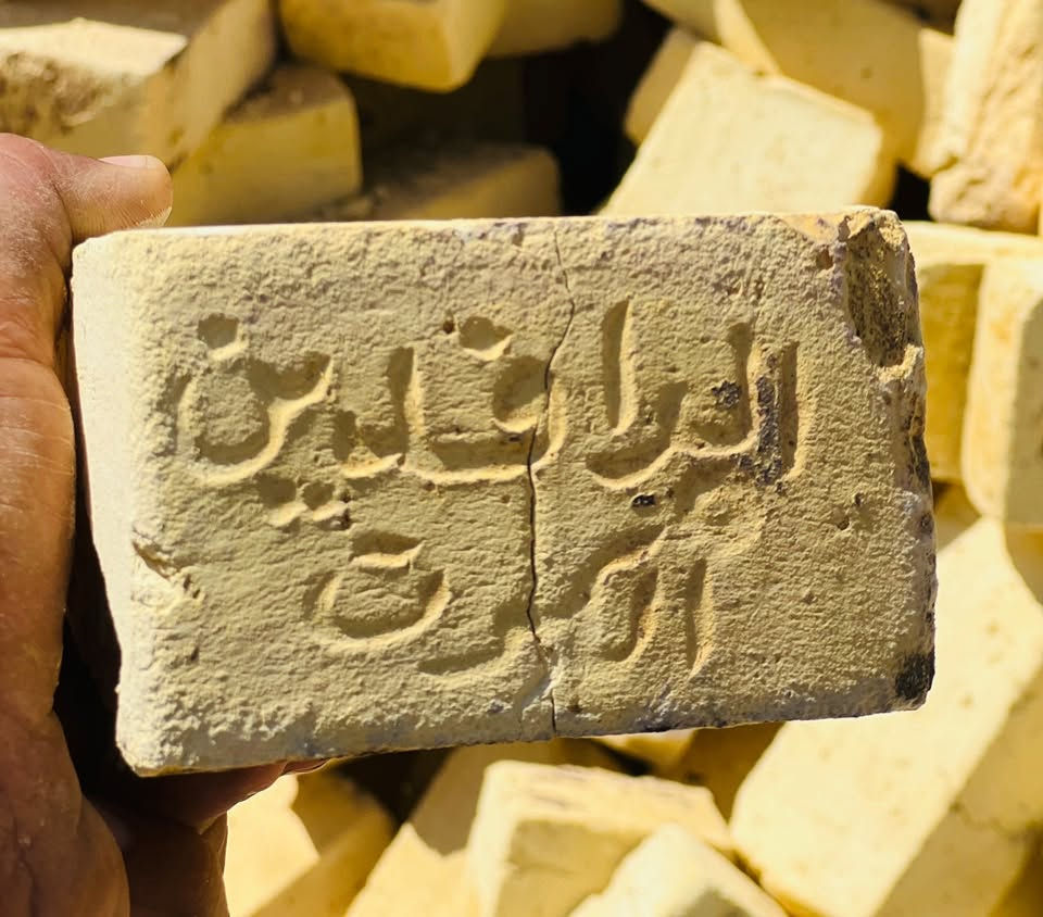 طابوك الكوت • داخل الكوت • درجة أولى