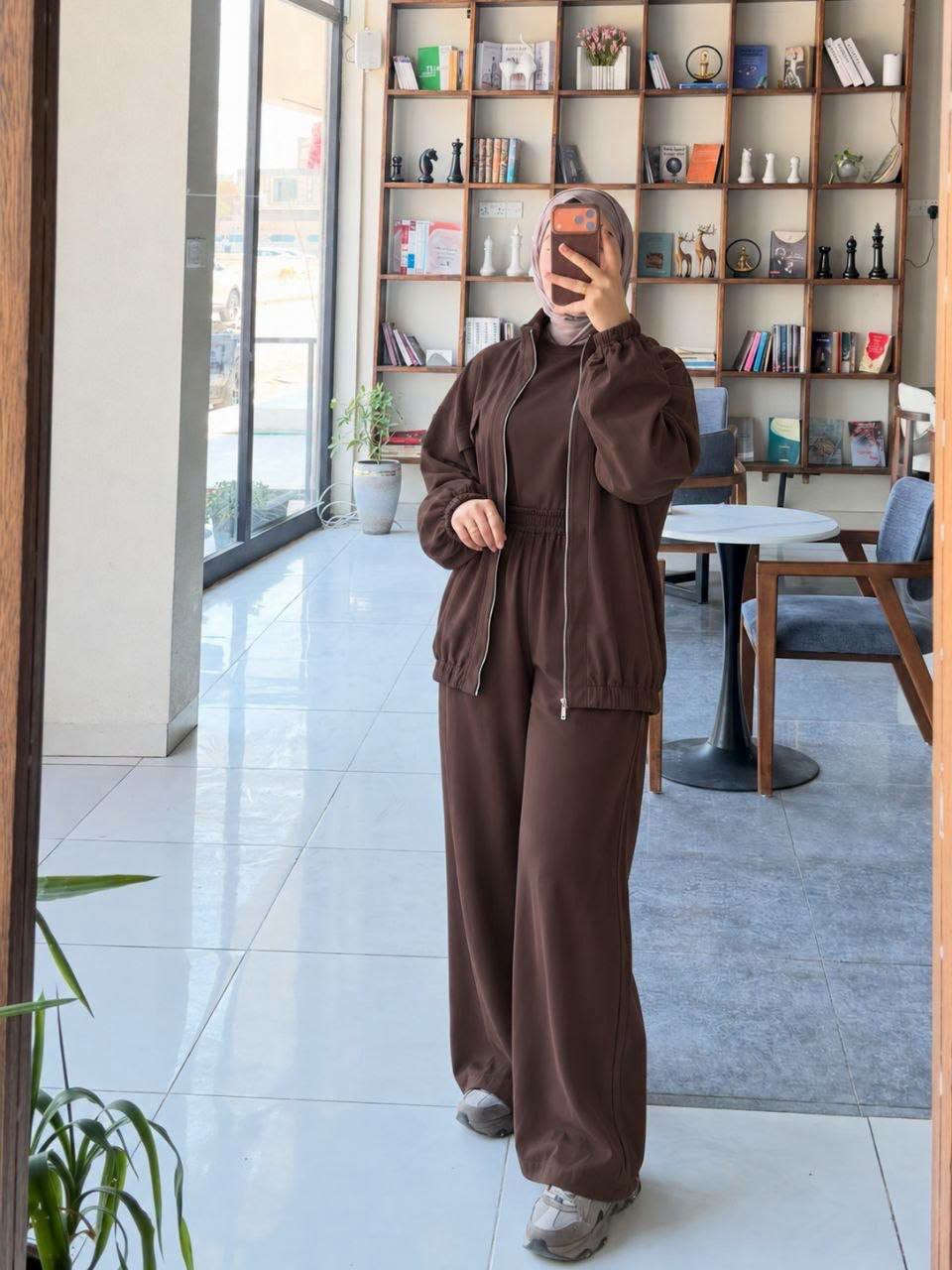 سوت ٣ قطع • دابل ايطالي • مقاسات ٣٨-٤٨