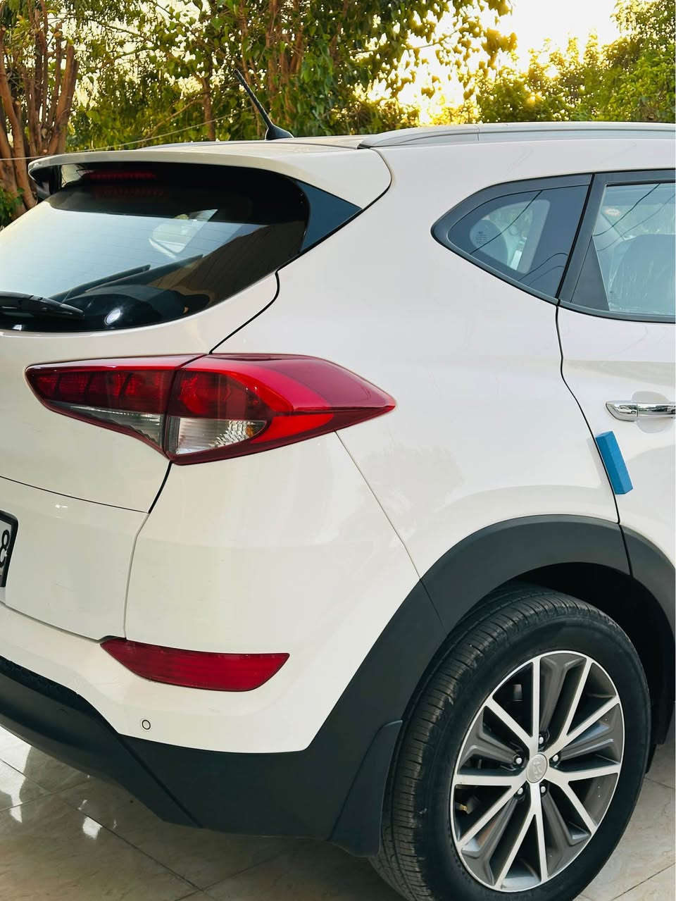 سلام عليكم توسان للبيع موديل 2017 خليجى كورى اصلى سايد بريك بل رجل كاصد  رقم سليمانيه جديد بسمنه سنويه جديد لحد 2031 هزه جديد كله جديد محرك الفين دوش مامفتوح كير مامفتوح بشرط سياره كفاله عامه من كلشى سياره احله من صور  ماشيه 170 الف مواصفات كشنات جلد شاشه كامره حساس يدات نيكل ويل كروم اشاره بل مرى مرى شفط انضمات قياده لايت لد تبريد قطعتين فولل عده فتحه سعرها 173 بيهه مجال بصيط للشراء مكانى قضاء كلار اتصال *********** واتساب بيهه كالار, السليمانية
