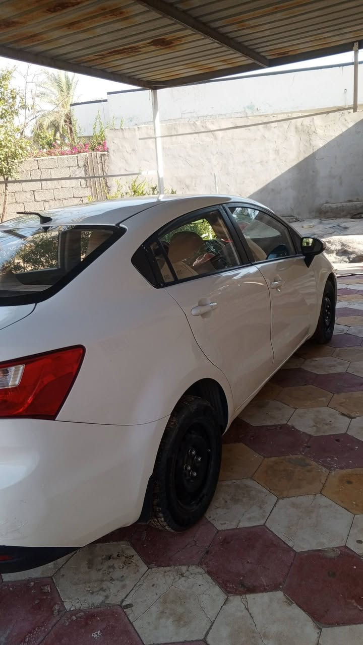 ريو موديل 2014 مكينه 1600 البنيد صبغ بدون دواخل تبريد شغال حدادية فووول رقم كربلاء السعر 80وبيه مجال 
العنوان كربلاء
***********
