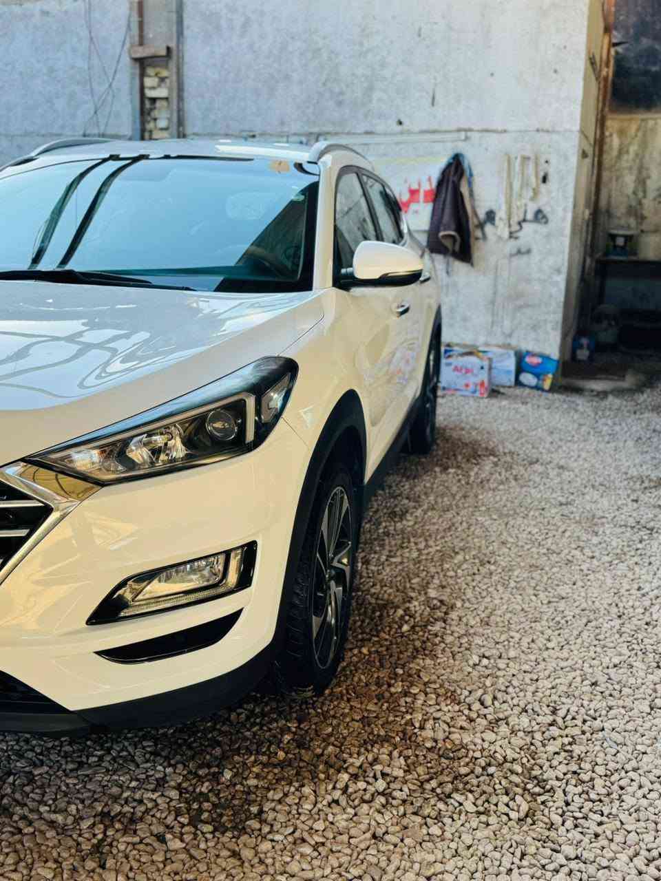 ؤسلام عليكم توسان للبيع موديل 2019 السياره مكفوله السعر 165 وبيه مجال المكان نجف حيره ***********
