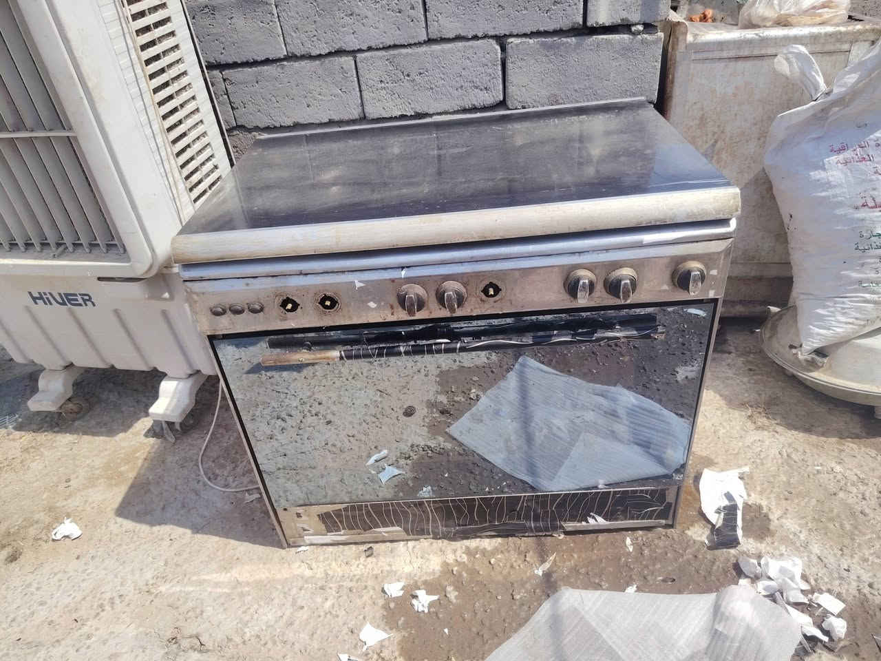 فرن شغال شرط اخو الجديد مستعمل قليل ومكينه شغاله الفراشه الصليه ام الوكي الشراي يتصل***********
