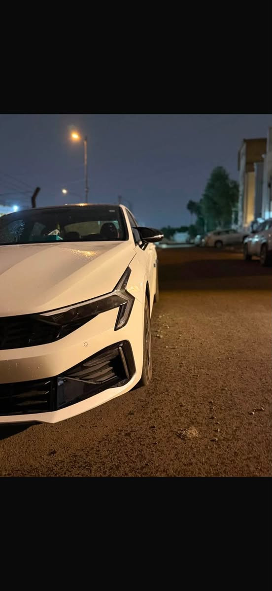 السلام وعليكم k5 2026 خليجي كفاله عامه
ماشيه 15 الف رقم اربيل ابأسمي 
فئه ومواصفات VIP تو كلر 
محرك 2500 
داخل VIP بيانو بلاك 
للستفسار اكثر هاذه رقمي ***********
