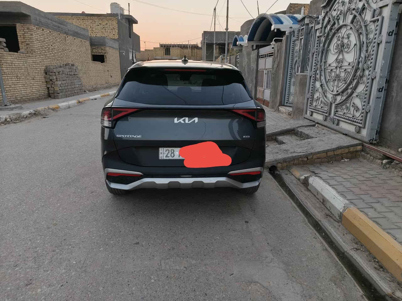 السلام عليكم للبيع او مراوس
سبورتج 2024 Lx امريكي 
حادثه جانبي تبديل جاملغ وباب وصبغ الباب الخلفي  
رقم نجف بأسمي 
(ثلاث أنظمة قيادة + اوتو هولد + نظام منحدرات + رادار وحساسات وكامرة + مانع اصطدام + سايد بريك كهربائي + قيادة ذاتية ومثبت سرعة) 
السيارة ماشية 55 الف جديدة كلش على وضع الشركة 
السعر 170 وبيها مجال بسيط للشراي مكان السياره السماوه ***********
