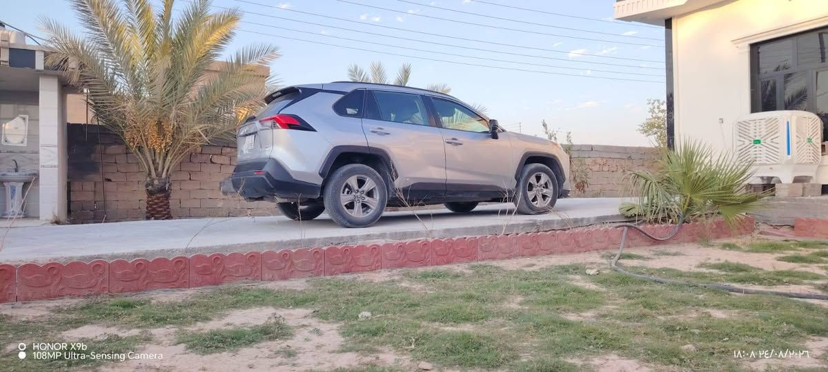 السلام عليكم ورحمة الله وبركاته رافور 22 للبيع السعر مناسب *********** /***********

نص مكتوب في الصور:
- HONOR X9b 108MP Ultra-Sensing Camera 18:08 ٢٤/٠٨/٢٠٢٦
- HONOR X9b 108MP Ultra-Sensing Camera ١٨:٠٨ ٢٤/٠٨/٢٠٢٦
- HONOR X9b
- 108MP Ultra-Sensing Camera
- ١٨:٠٨ ٢٤/٠٨/٢٠٢٦
- HONOR X9b 108MP Ultra-Sensing Camera 18:08 24/08/2023