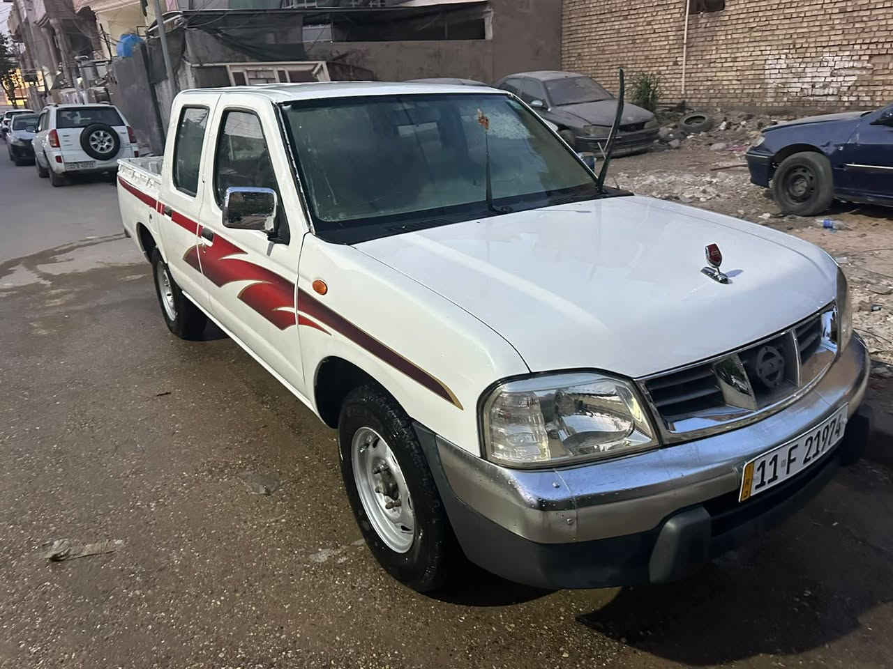 نيسان • ٢٠٠٢ • مصبوغة عام