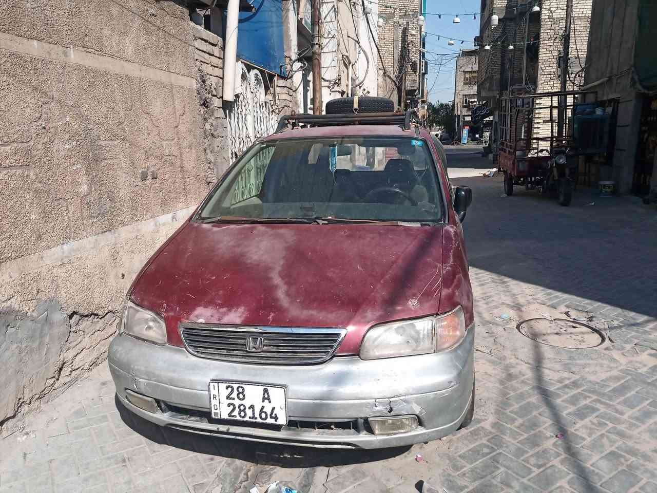 سلام عليكم من رخصه ابو الكروب عندي هونده سبعه راكب ستيشن للبيع او مراوس ب كيه عبريه فتون أو بريجو سيارة اربعه سرندر سيارة رقمهه نجف سيارة بغداد مدينة الصدر موديلهه خمسه وتسعين السنويه مجدده رقم نكليزي سعر خمسه وثلاثين وبيهه مجال رقم الهاتف *********** ابو حسين الكعبي
