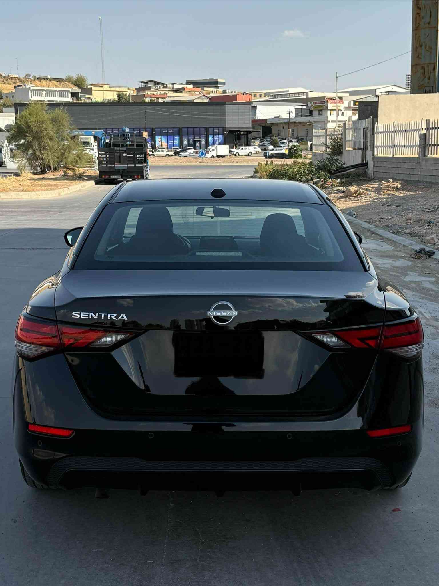 نيسان سنترا 2025
مواصفات SV : عداد المسافه 5,000 ميل 

فقط اربع اصابع بحافة الجاملغ صبغ
بجم امامي وخلفي كبس حادث كلش خفيف 
السياره ماشاءالله كلش حلوه و جديده و نظيفه
بدون بارد و رصعات و شخوط 
ايرباك طاك و كله مرجعه شركة بلادي 
بدون رقم يترقم شمالي عنوان السليمانيه

واتساب : ***********
