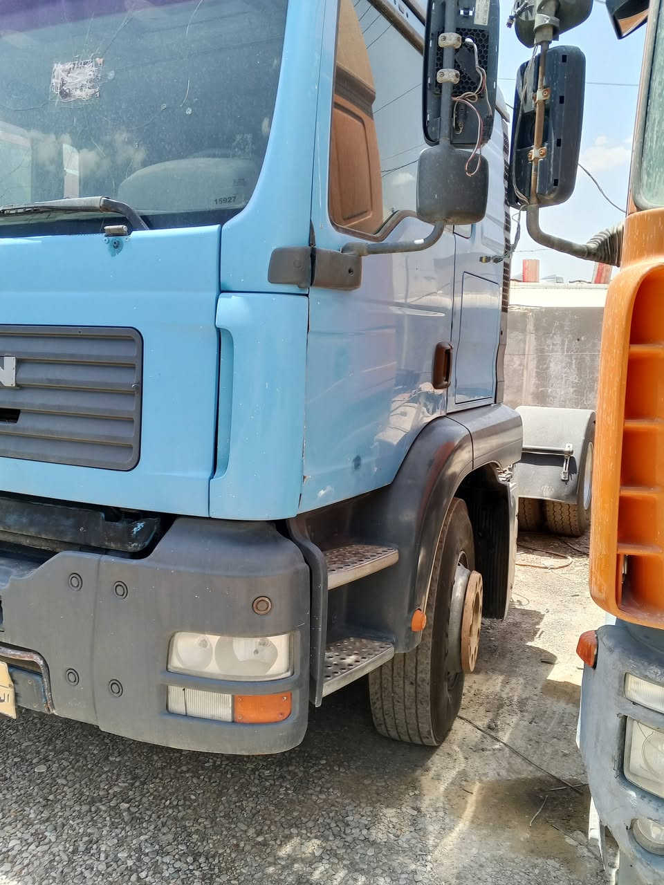 للبيع مان موديل 2002 رقم سلمانية لم ونوزل محرك جديد لاصرف ولاتبخير تخم تاير العنوان بغداد جرف النداف معرض ابن المدائن السعر ***********
