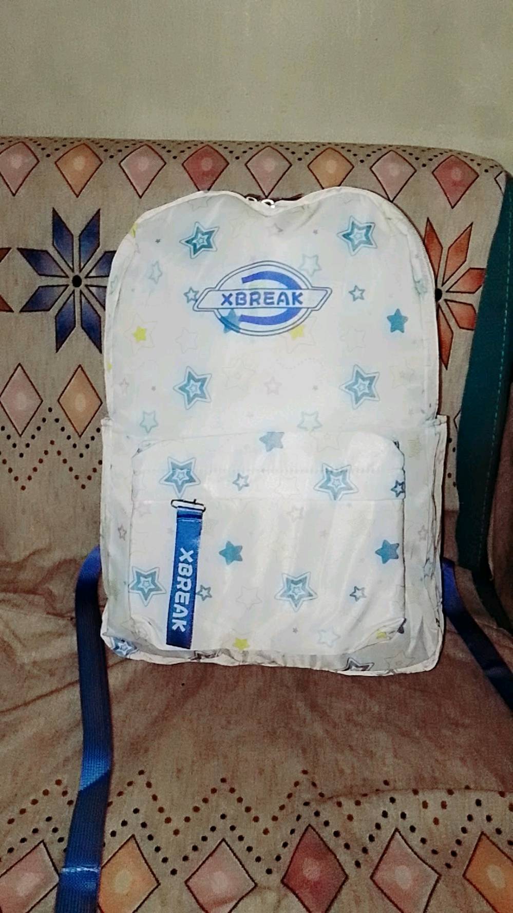 حقيبه مدرسيه جميع لموديلات وبألوان حلوه السعر لحقيبه ب 8 اثنين ب15الف الحجز والاعتماد على رقم واتساب ***********