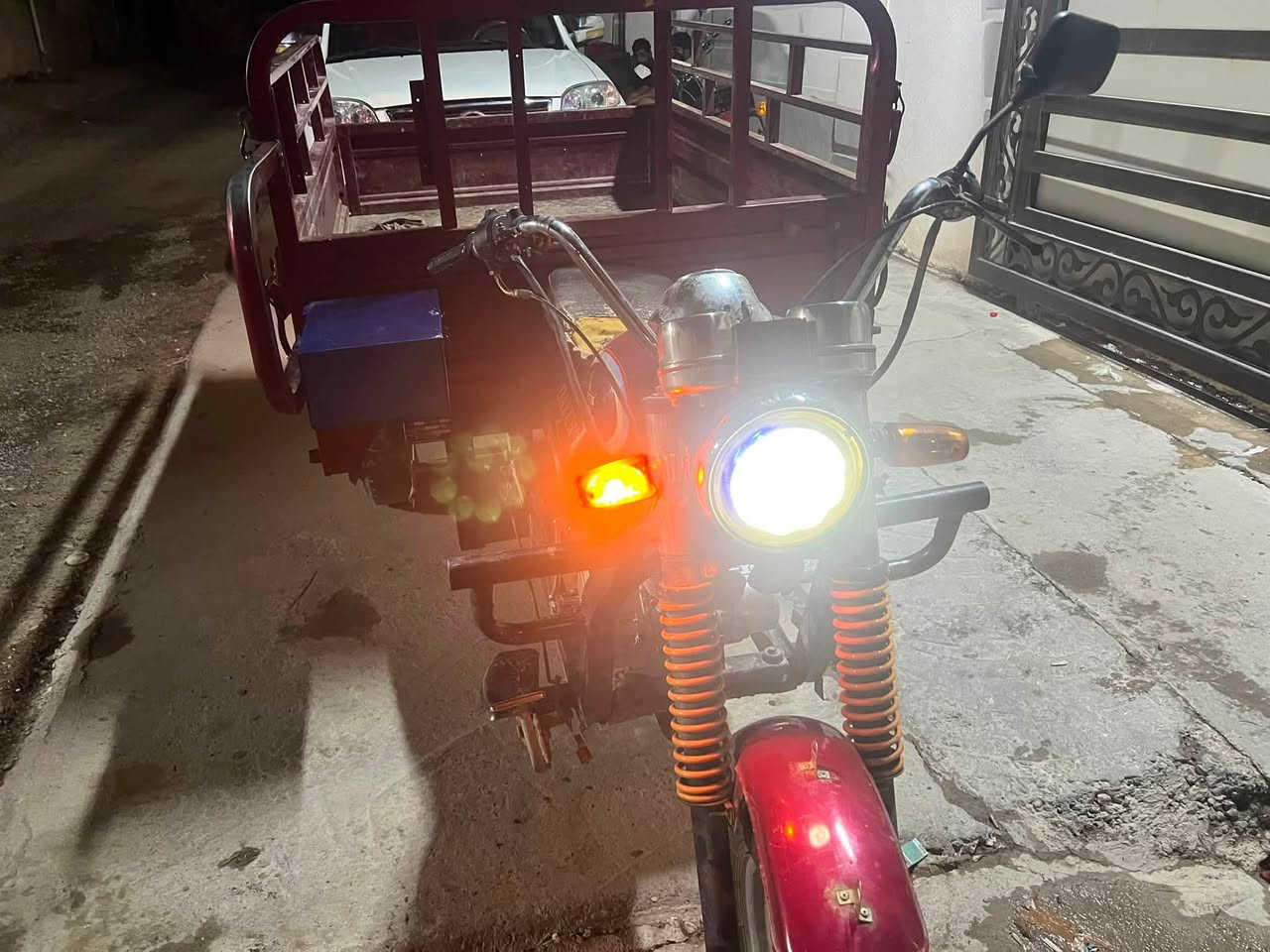 السلام عليكم
ستوتة للبيع موديل 2019 لو احمر

شغالة خير من الله كهربائيات شغالة 

مكينة خير من الله للاستفسار الرقم ***********
