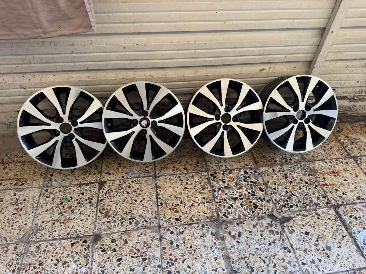 ويلكب حجم 16  4ستد
***********مكان البصره
