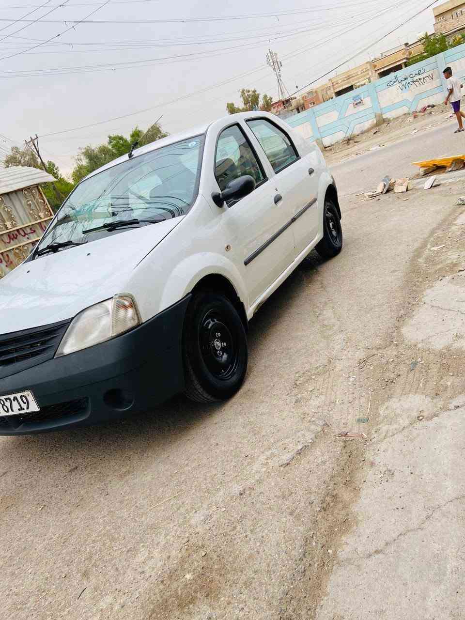رينو موديل 2009 محرك ممتاز كير ممتاز حداديه جيده سياره تخم تاير جديد رقم بغداد الجديد باسمي تبريد ثلج تدفئه شغاله السياره باور ستيرين السعر 36 بيها مجال الاستفسار على هذا الرقم *********** محمد العنوان بغداد الشعب
