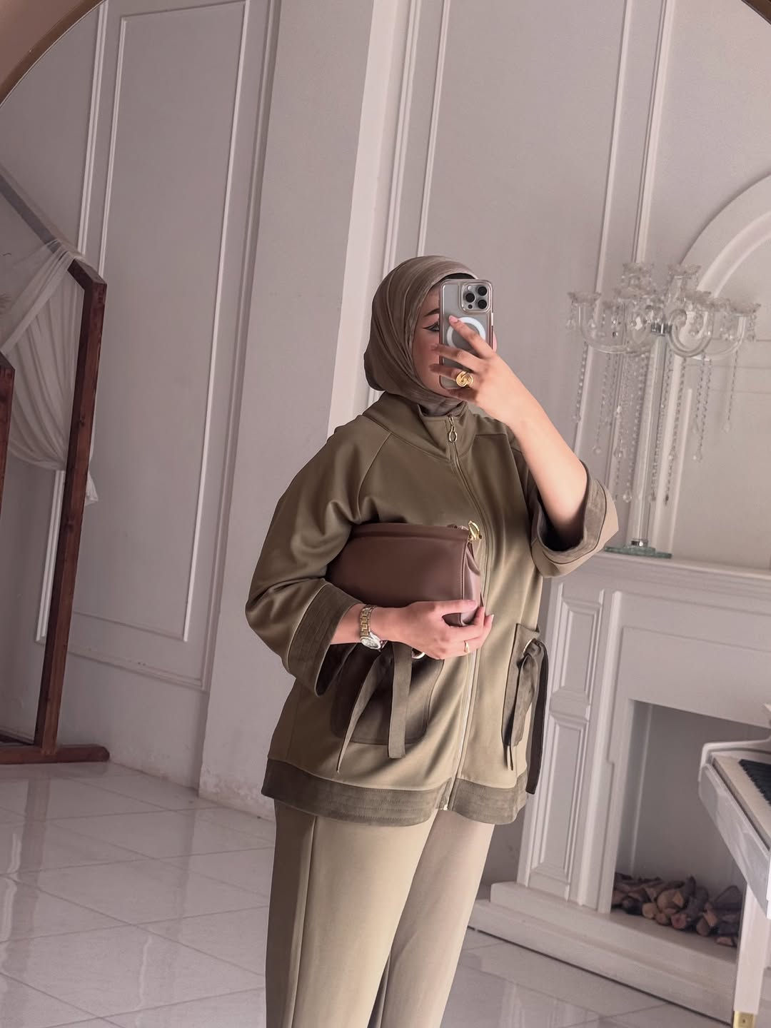 ملابس