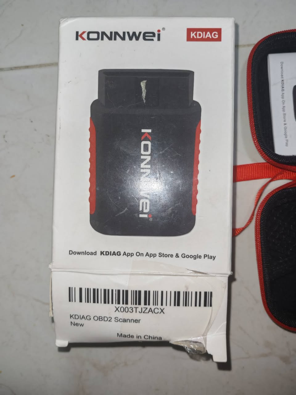 ​🚗 ئامێری پشکنینی ئۆتۆمبێل (KONNWEI KDIAG Bluetooth OBD2) 🚗
بە ئاسانی و بەبێ چوون بۆ لای وەستا، لەڕێگەی مۆبایلەکەتەوە خۆت کێشەی ئۆتۆمبێلەکەت بپشکنە و فێرببە!
​✨ تایبەتمەندییە سەرەکییەکان:
​پشکنینی گشتی (Full System Scan): پشکنین بۆ تەواوی سیستمەکانی ئۆتۆمبێل (مەکینە، گێڕ، ABS، ئەیرباگ، و...) دەکات.
​بەستنەوە بە بەلوتووث (Bluetooth): زۆر بە ئاسانی بە مۆبایلی (Android) و (iOS / iPhone) دەبەسترێتەوە.
​تایبەتمەندی Auto-VIN: بەشێوەی ئۆتۆماتیکی جۆری ئۆتۆمبێلەکەت دەناسێتەوە.
​بەرنامەی تایبەت (KDIAG App): دەتوانیت بەخۆڕایی ئەپڵیکەیشنەکەی لە Google Play یان App Store دابەزێنیت.
​پیشاندانی زانیاری ڕاستەوخۆ (Live Data Stream): پیشاندانی تەواوی زانیاری و پارامەتەرەکانی ئۆتۆمبێل بەشێوەی ڕاستەوخۆ و گراف.
​دروستکردنی ڕاپۆرت: توانای دروستکردنی ڕاپۆرتی تەواوی تەندروستی ئۆتۆمبێل و هاوبەشکردنی (Share).
​کەڤەر و قووتی ڕەسەن: لەگەڵ کیسێکی بەهێزی پاراستن و ڕێنمایی بەکارهێنان (User Manual).
​💰 نرخ: 55,000 دینار
🚚 گەیاندن: بەردەستە بۆ شار و شارۆچکەکان
​📞 بۆ داواکردن و پەیوەندی:
📱 *********** (یان ڕاستەوخۆ نامە بنێرە)
