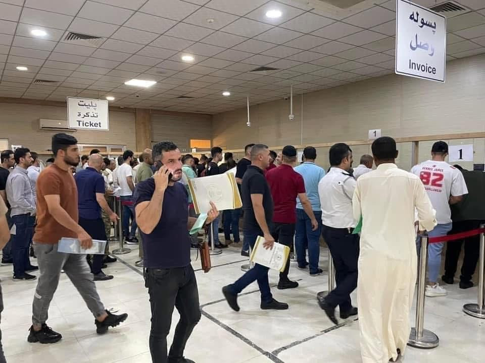 #معقب_مرور_اربيل
السلام عليكم على الرغم من الزخم المروري المكثف على دائرة مرور اربيل نحب ان ننوة ونعلن  على الراغبين بتحويل سياراتهم وعمل هزه وفحص للسيارة وانجاز العقد الالكتروني وتجديد سنوياتهم وتغيير اللوحات بنفس اليوم واصدار اجازات دولية لمن يرغب السفر لخارج البلاد بسيارتة الخاصه واكمال معاملات التعرفه الكمركية بنفس اليوم واستلام دفتر خروجية للسيارة وبأسعار تنافسيه وسرعة في الانجاز
للراغبين التواصل على الارقام
***********
