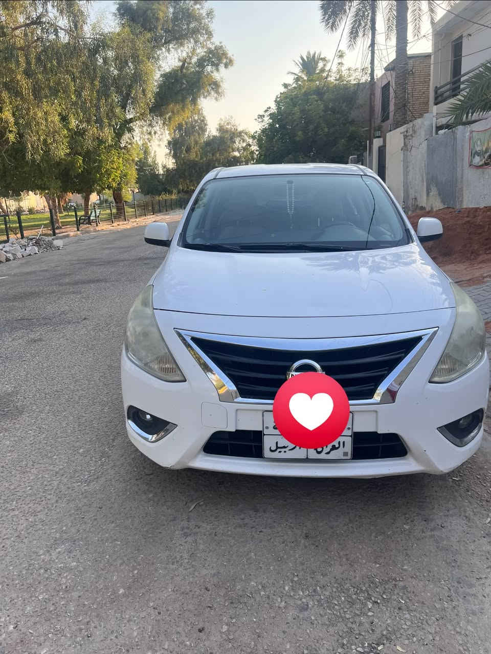 نيسان صني هندي بليتة زركة موديل ٢٠نضيفة بيها طخات بسيطة ماشية ١٣٠مال جناي على أيد صاحبة ماطابة تصليح سعر ١٠٠وبيها مجال بسيط مكانها كوفة***********
