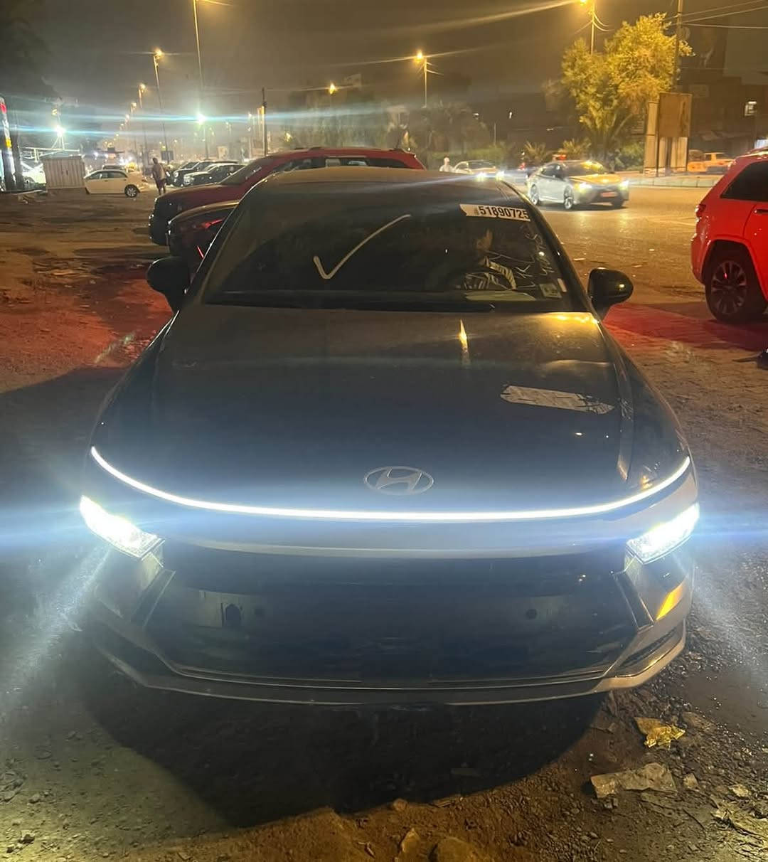سوناتا n line  2024
محرك 2500T
السيارة وارد امريكي حادثها  كلش خفيف خشم البنيد 
وراجع pdr فقط لا غيره 
ماشية 13 mi
مكان السيارة بغداد 
للأستفسار عن السعر 👇🏿 
***********
