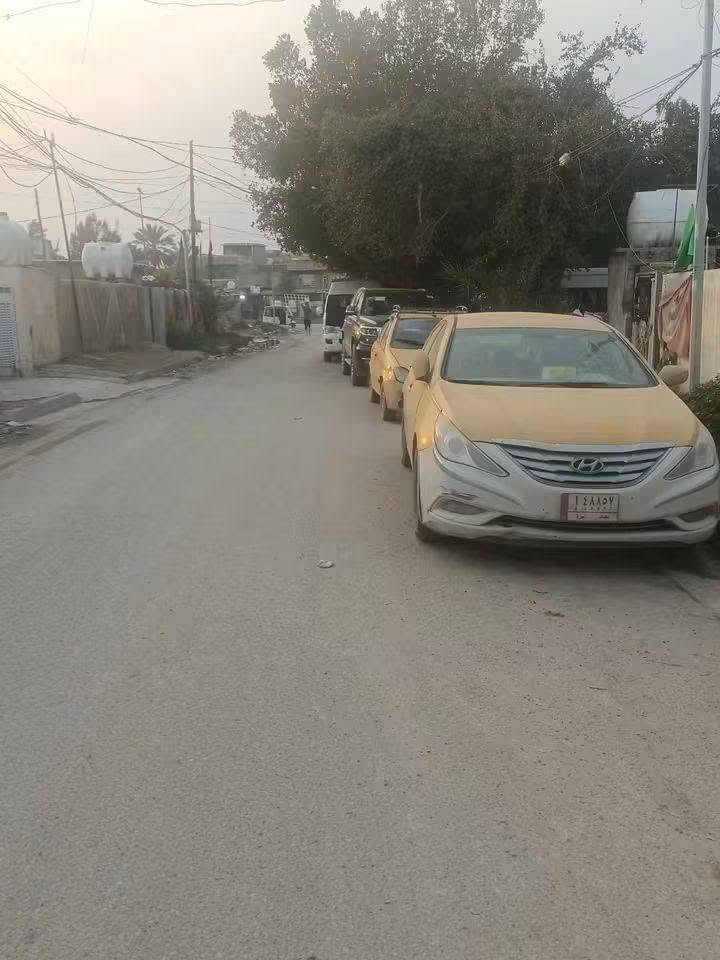 السلام عليكم بيت مساحته 270بل زعفرانيه شارعين سيد هاشم قرار 177 بيت كامل خدمات سعره 80وبي مجال ؟
ملاحظه البيت مشمول بل تطويب 
ستفسار تصل ***********# ***********
