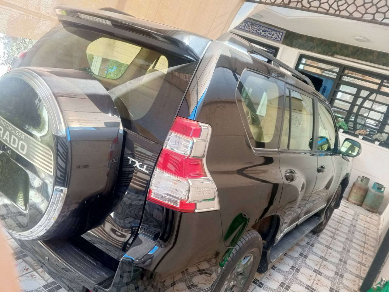 السلام عليكم
برادوا 2014  سليمانيه باسمي 6سلندر3قطع تبريد مواصفات هواي بدون حادث السعر 325 ورقه او مرواس سياره سعر اقل للاستفسار الاتصال على الرقم ***********
