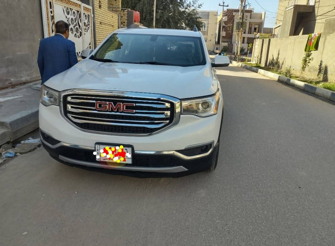 GMاكادياللبيع موديل 19السياره حديده وضع الشركه ماملعوب بيهه بلاديه مامفتوح بيهه اي شي مكفوله كفاله عامه من الصبغ والتبديل وكير ومحرك مكفولات تبريد كل السيلره وضع الشركه استخدام شخصي ماعدى الي مذمورات بالسونلر حادثهه بامريكا فقط دعاميه  وشخط خفيف بطرف البنيد وموضح بالسونار 
وصورالحادثه مرفقه مع السونار هنا بالعراق بيهه بارد قليل مع شخوط بسيطه السياره جديده بمعني الكلمه رقم بغداد باسمي رقم نكليزي هزه جديده سنويه لغايه 30 مواصفات slT معروفه بصمه تشغيل اربع ابواب بصمه مكان السياره مخافظة ذي قار ماشيه 157 الف كيلو قابل للزياده  السعر المطلوب 215 وبيهه مجال قليل
تلفون ***********

