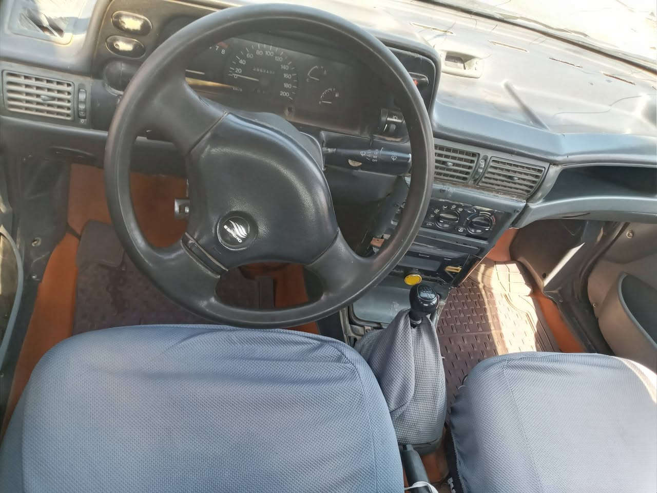 دايو سلو للبيع  موديل ٩٤  ب إسمي تحويل مباشر السعر ٢٢ ورقه وبيه مجال  مكان السيارة صلاح الدين قضاء بلد للاستفسار ***********
