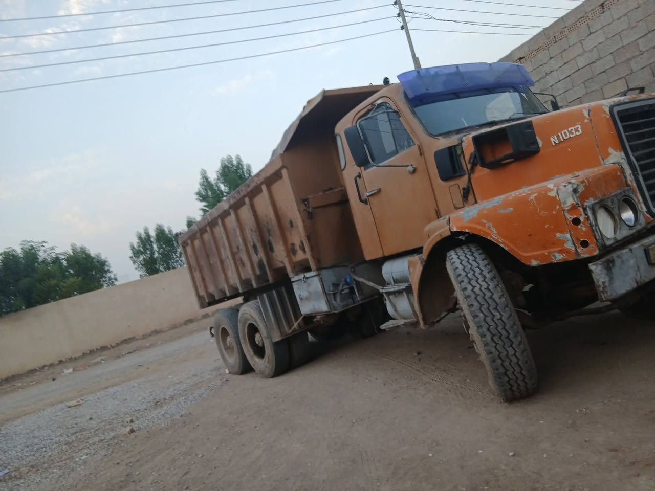 السلام عليكم فالفو ابو ازلوف للبيع تبريد  استفسار اتصل على الرقم ***********

