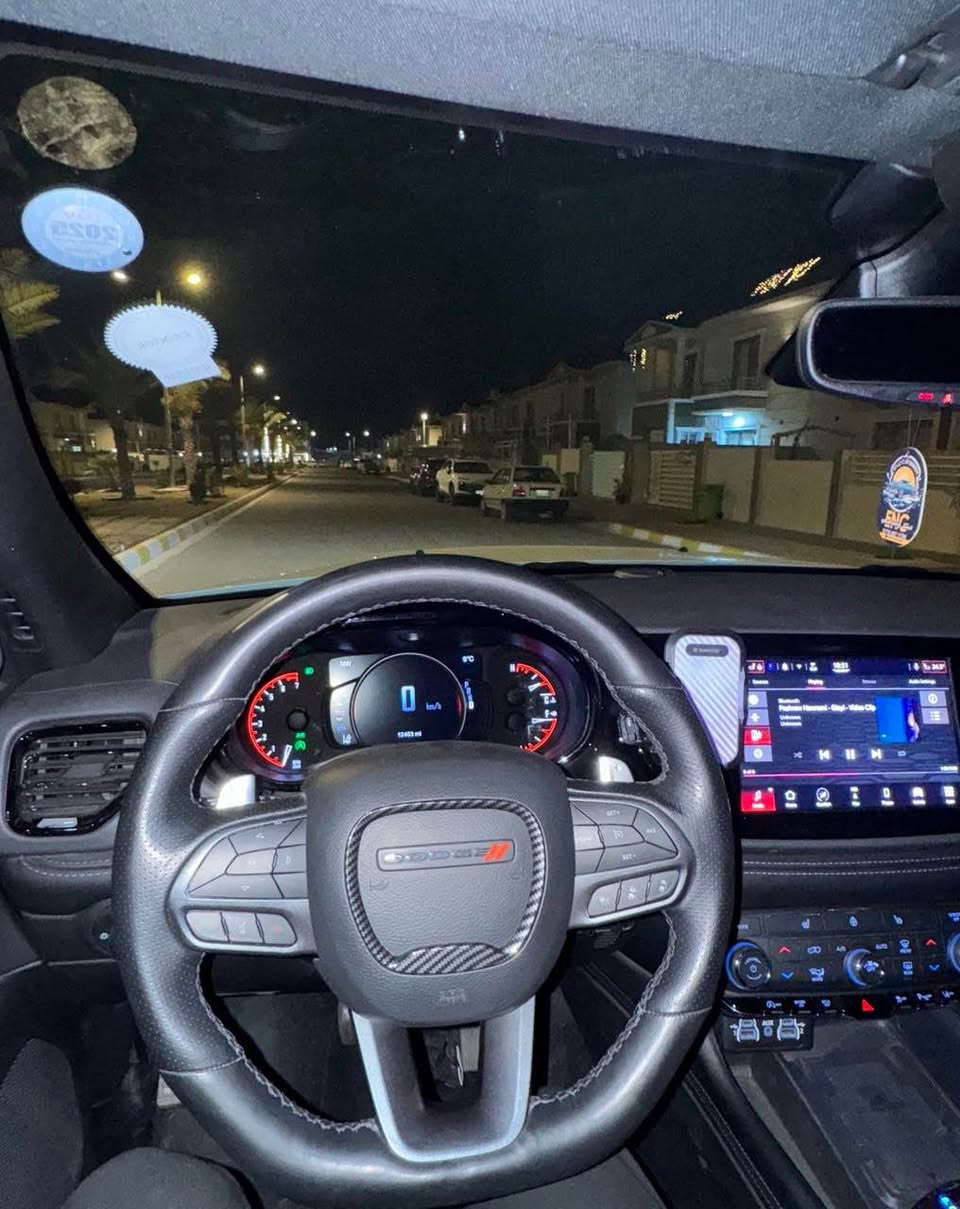 دوج دورينكو  GT plas  بلاك توب  فول رقم سليمانيه بأسمي السياره سنوية جديد لغاية  2028دفتر بانزين موجود فقط شبر  بخ جاملخ السايق كما مبين بالصوره  *********** العنوان كركوك / عرفه كركوك, العراق
