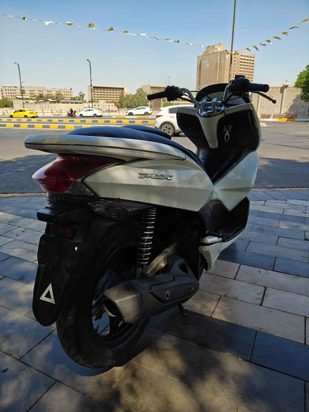 سلام عليكم....
دراجة (PSX)...(جيل الاول)  
🛵للبيع  ماشيه 8الف الفحقيقي ممتعوبه
دراجة شلعه معدل كهربائيات كلهه شغاله 
دراجة جديده  بلادية
أي نقص مابيهة دراجه مكفوله كفاله عامه بشرط علفحص اذا برغي مفتوح ترجع دراجة مال جناي 
جيب فيتر وتعال افحص مستعجل على بيعتهه السعر مليون و350
العنوان بغداد  الكرخ  الاستفسار الاتصال على الرقم 📞***********
