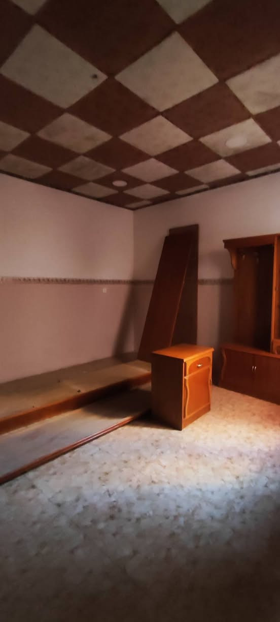 شقة للايجار حي سماح الاولى بسوق سماح الاولى قرب جوري ماركت 
مساحة 200 م 
بدل الايجار 250 الف قفل 
الأستفسار اكثر اتصل عل أرقام أو مراجعة مكتب قصر الريان للعقار 
***********
***********
موقع المكتب حي عدن سايدين التنانير قرب صيدلية اليمامة مكتب قصر الريان للعقار
