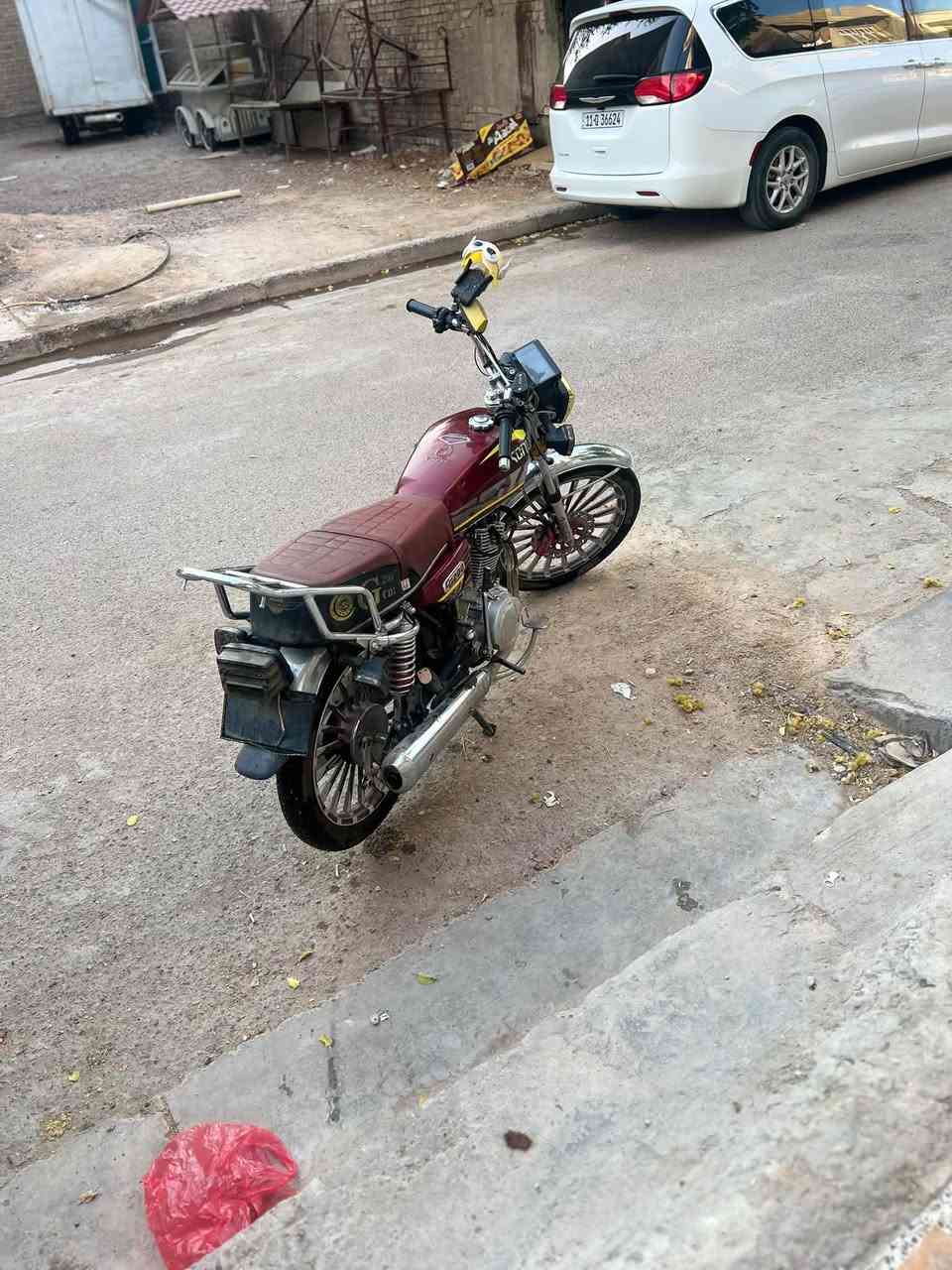 سلام عليكم شباب دراجه أيراني نوع سونك للبيع مديل ٢٠٢٣ماشيه ٩الاف دراجه كفاله مكينه وكلشي وقم واتساب***********
