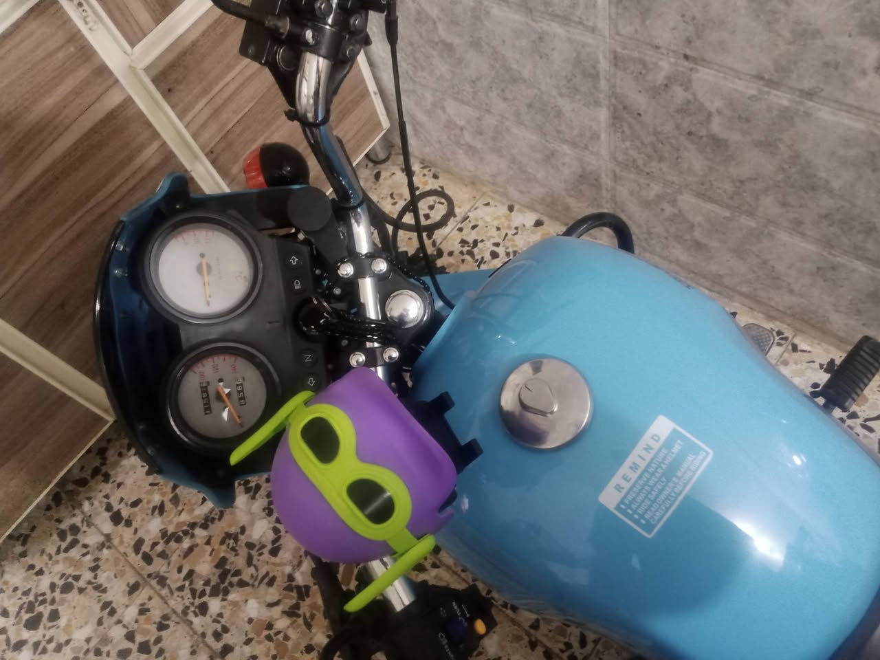 السلام عليكم دايوان البيع مكفوله  مديل 23 امرقم كامله بسمي تحويل ثاني يوم مكاني بغداد السعر مليونين ونص ‏‪***********‬‏
