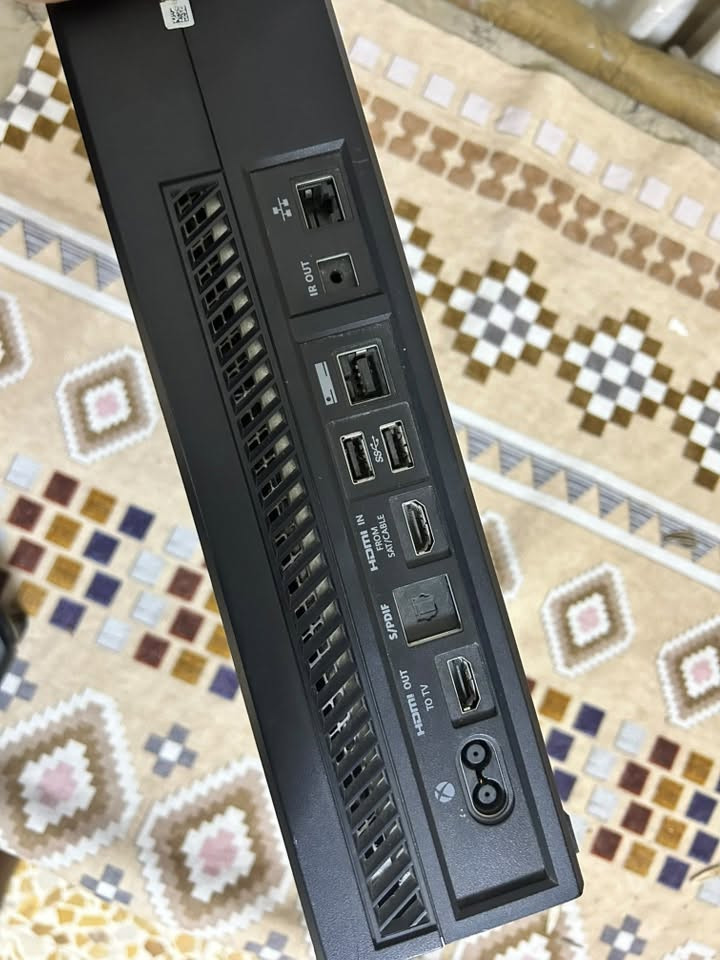 جهاز اكس بوكس ون للبيع أو مراوس
ذاكرة 500
جهاز نضيف السعر120الف 
بي مجال للطيبين 

تلفون ***********
