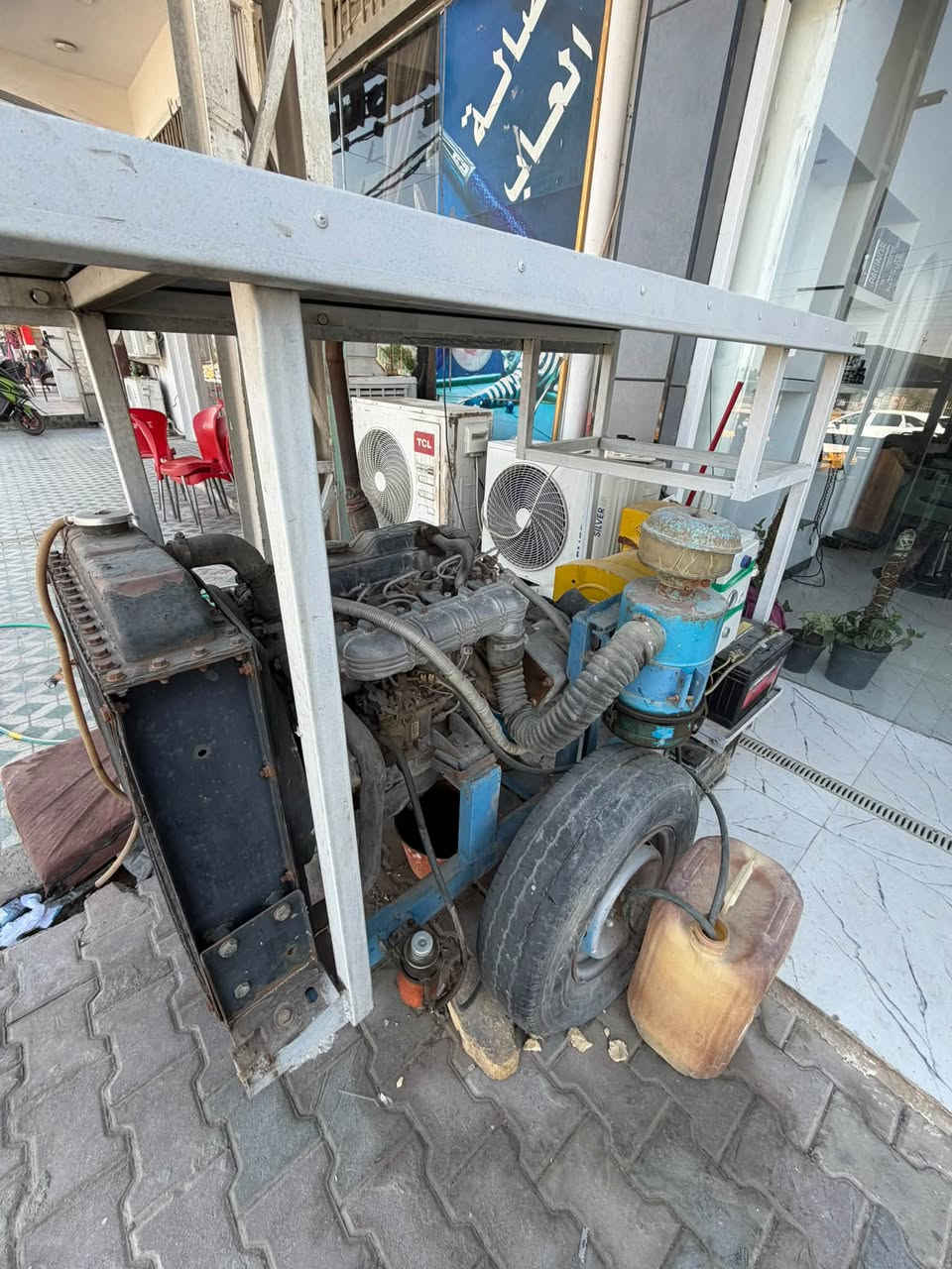 السلام عليكم
مولدة كيا للبيع 
لا تبخير ولا تنقيص 
نكره سلف باتري جديد 
شاصي وسقيفه شغل مضبوط 
سعر 13 ورقة وبي مجال 
***********
