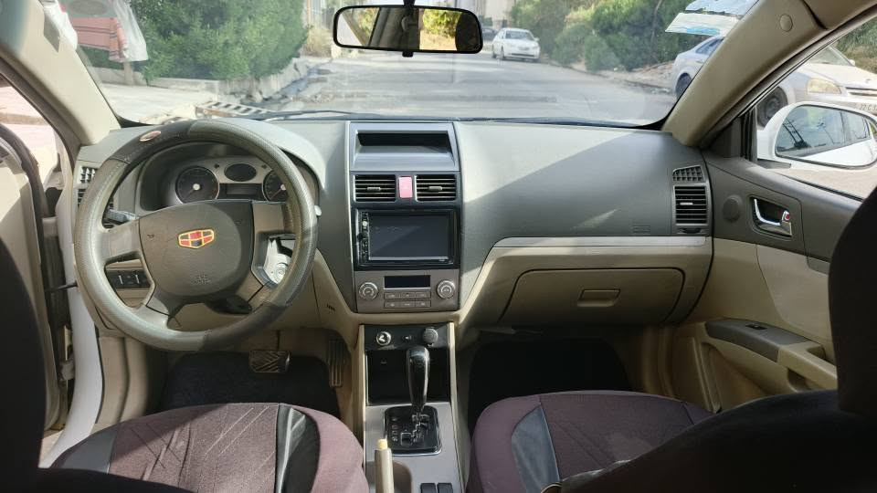جيلي امكراند ec7 موديل ١٢ فول مواصفات محرك حجم 18 اصلي كير توماتيك تبريد ثلج بيه دواير الخلفية فقط صبغ. سنوية وارقام وهزة جديدة بسمي عيبه الوحيد بيه عته بالكير بداية  التحريك فقط. طالب عليه , 57 وبيه مجال. *********** . مكان السيارة موصل موصل, نينوى
