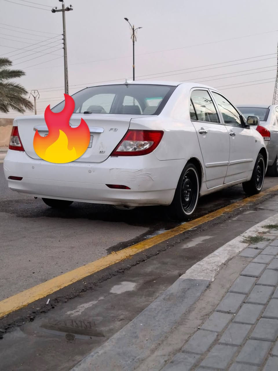 السلام عليكم
BYD.f3
السياره حلوه شوفت عينك.
بيه الجملخ الخلفي اليسر.
ولباقي كفله.
كير عادي. 
تخم تايرات جديد.
زوج مازدات وبك ليت جديد.
السعر40وبيه مجال.
المكان سماوه
الرقم:***********

