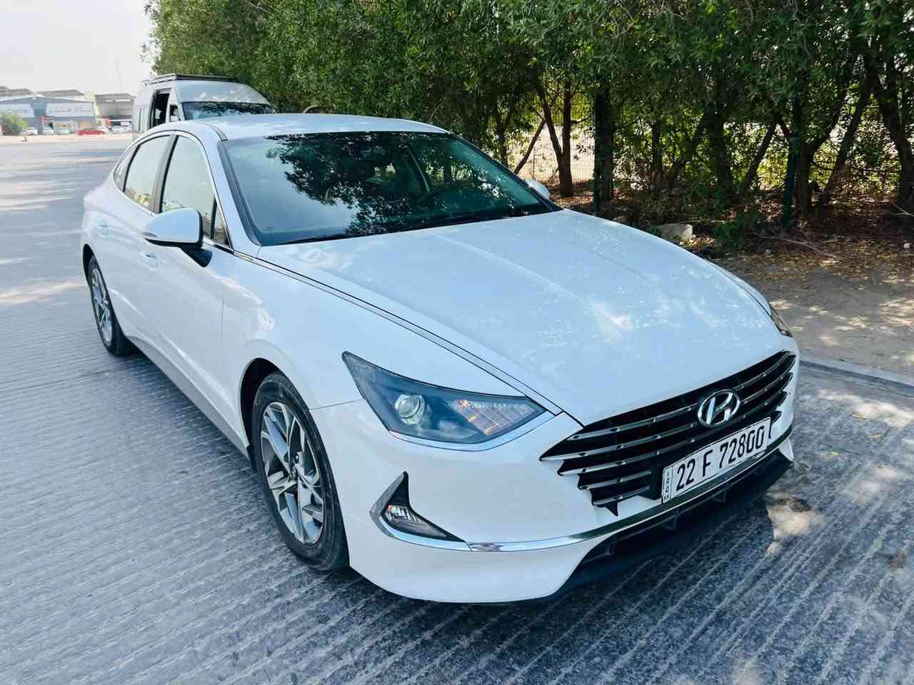 سلام عليكم اخوان عندي سوناتا 2020 رقم شمالي تحويل او وكالة . خليجي السيارة . محرك 2500 دوش . ماشيه 117 الف كيلو متر . محرك وكير بلادي شرط بدون فتح . مواصفات داخل قرميدي تبريد قطعتين 5 ويل كب كروم حساس خلفي لدات امامي وخلفي مري شفط وباقي مواصفات الخليجي المعروفه جاهزة من كلشي ونظيفه استخدام شخصي . موضح بالفيديو كل التفاصيل بيها بابين صبغ ورصعات حالوب خفيفه كلش . مكان السيارة النجف الاشرف . سعرها 150 وبيها مجال جدا بسيط للطيبين للاستفسار ***********
