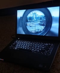لابتوب ديل • حجم١٦ • كور i3