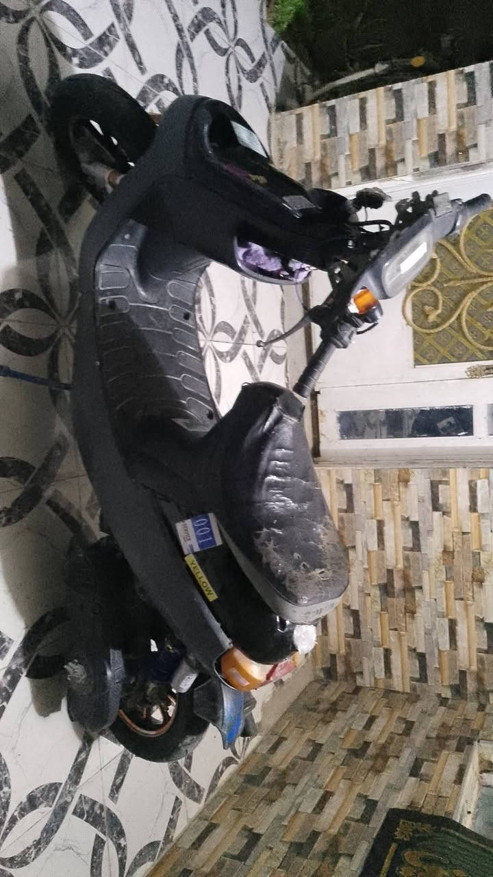 سلام عليكم دراجه بطه محرك مال ماكس مزوده تزويد وياله رياضي ملأت ماكس نجمه ودبلات رياضي كهربائيات كله شغاله نكره سلف دراجه شلعه ومعدل دراجه اي نقص مابيه  السعر 125 وبيه مجال مستعجل على بيعه مكاني ( بابل الحمزه الغربي ) الرقم ***********

