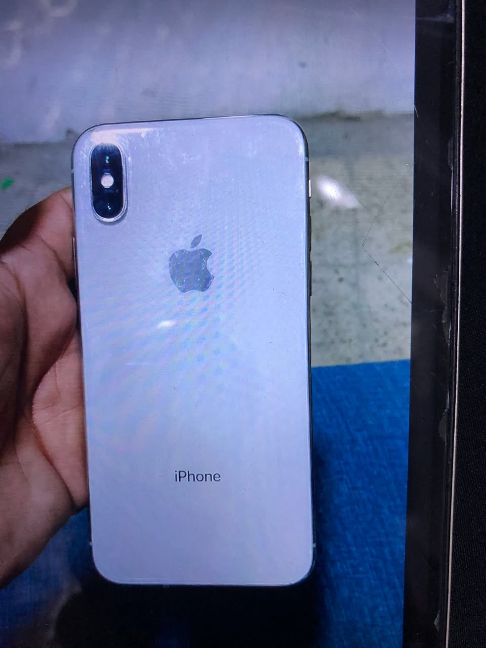 اكس للبيع اومراوس جهازنضيف حيل مبدل بطاريه فقط ذاكره/٢٥٦فيس ايدي شغال جهاززلغ مابيه سعره/١٥٠مكاني بغدادمدينت الصدر***********
