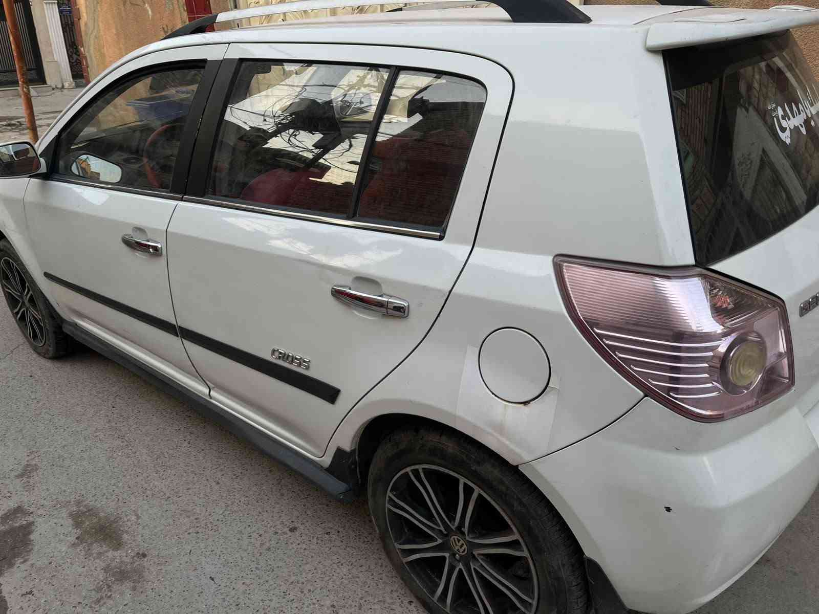 جيلي محرك ياباني كورلا ١٦٠٠ قبل شهر شاده السياره كير عادي بلاديه لاضربه ولا صبغ فقط مبدل جاملغ ايمن وبارد جاملغ ايسر فقط ع وضعيه الشركه ماشيه ٢١٢ كيلو متر حقيقي *********** بغداد, العراق

