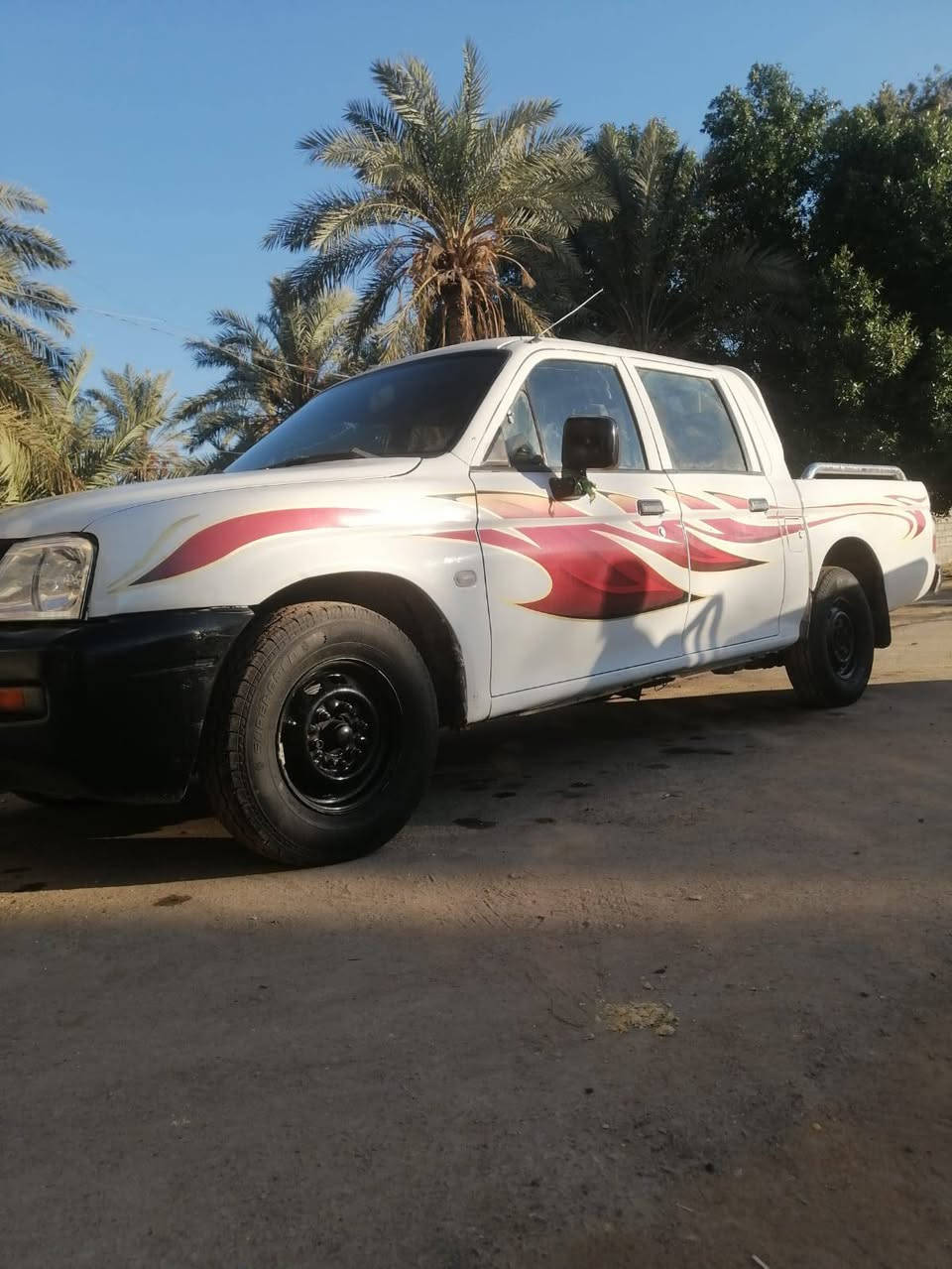 سياره مستبوشي موديل 2004سياره اوتماتيك مكينه ونجي خير من الله سياره حلوه سياره شغاله رايدهه 40ورقه مكان السياره ناصريه سوق الشيوخ 
رقم الهاتف ***********

