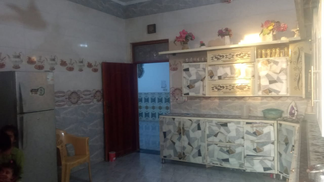 للبيع 
🏡مشتمل  الفلوجة حي الشهداء منطقة 19
 مساحة 175 طابقين على حديقة كامل قرب شارع 40 البورديني  
طابو صرف  طابوك 
السعر 145 مليون 
للاستفسار الاتصال واتساب ***********
