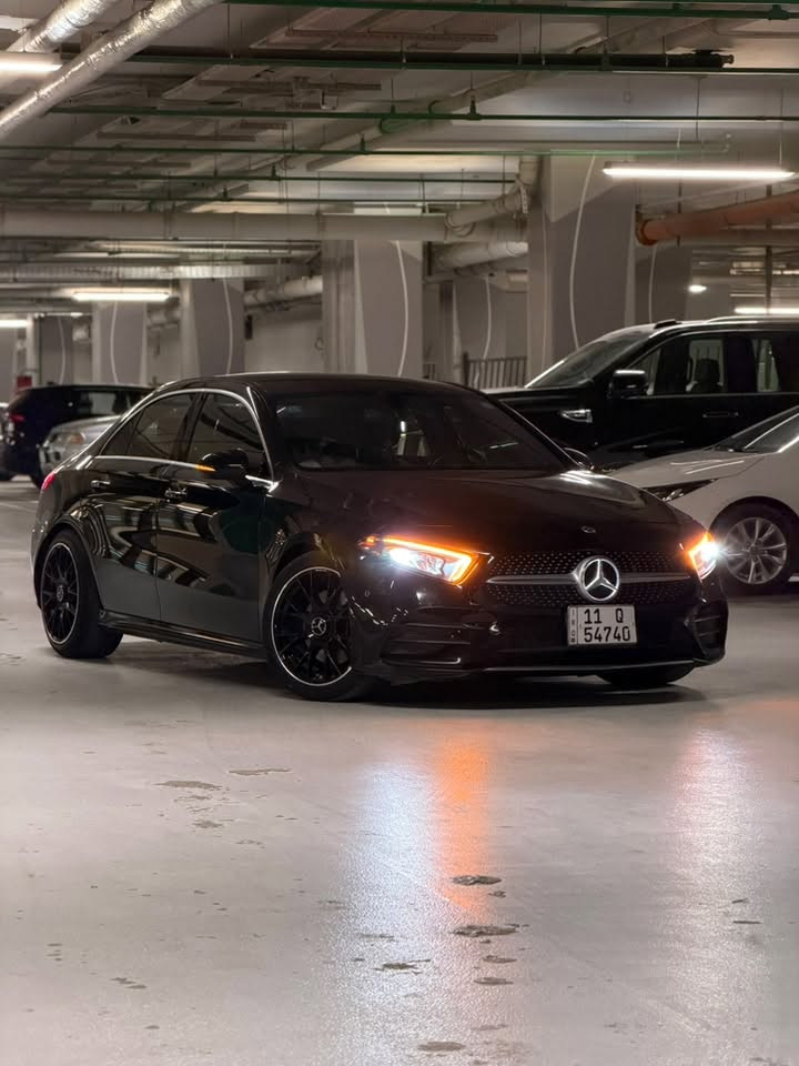 السلام عليكم
A Class
A220
2022
AMG kit
لون اسود 🖤
( مكينة مرسيدس بنز M260 مو رينو )
رقم بغداد بأسمي
ماشية 38 الف
خمس كاميرات
بانوراما .. دشبول شاشات متصلة
انارة محيطية 64 لون 
حساسات وردادارات

وارد امريكي ضرر خلفي + تبديل جاملغ امامي نفس اللون
بدون ايرباك ١٠٠٪؜
بسعر مناسب والشراي ما اقصر ويا 
تفاصيل اكثر واتس او اتصال
***********

