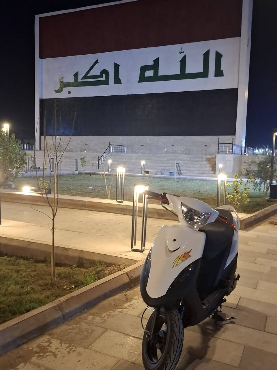 دراجه ماكس عدله 
دراجه خير من الله شلعه ومعدل تاكل لكاع 
دراجه مزوده لل اخير رياضي من دبلات من يدات من تخم تاير رياضي عريض 
الدراجه كفاله عامه 
لسعر 950 وبيه مجال بسيط 
مكاني ديوانيه مركز
*********** واتساب

