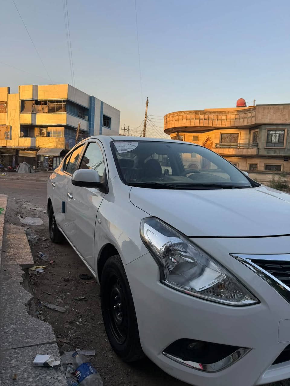 سلام عليكم سني هندي مديل 2024 
بيه كرده بالباب بس مامفتوح على حطته 
هاذ رقمي ***********
مكاني بغداد البلديات
السعر 118$ وبيه مجال
