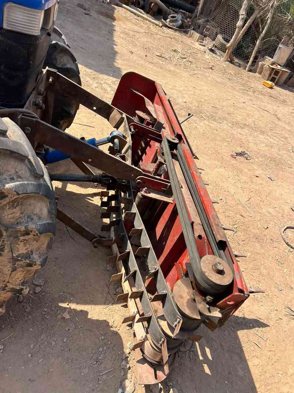 حاصودة سمسم البيع. ***********

