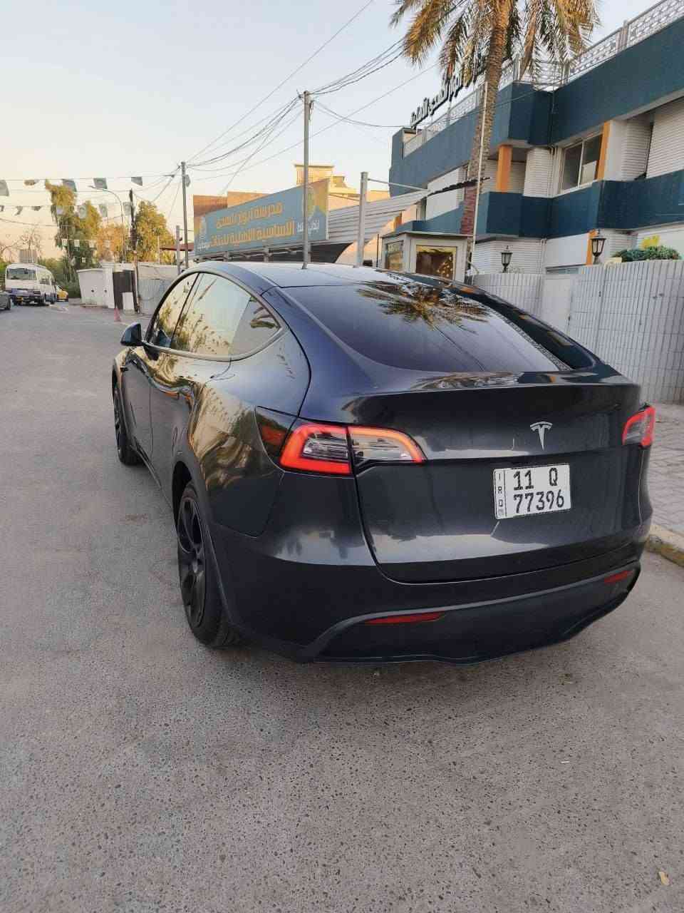 السلام عليكم👋
تسلا موديل y (موديل 2024) وارد امريكي رقم بغداد بأسمي
ماشيه 38000 كيلو 
تك ماطور  السياره اونلاين 
🛑حادث امريكه قبغ جنطه و جاملغ خلفي بدون دواخل وبدون ايرباك
السياره جداً جديده وبيهه اضافات  برده كهرباء  شاشه اضافيه وستيرن نص  رياضي و تلبيسة مقاعد  وشاحن اصلي مال تسلا 
السعر  (💰$ 200💰) وبيهه مجال
بيع او مراوس المكان بغداد الصليخ او البنوك
📞📞***********
