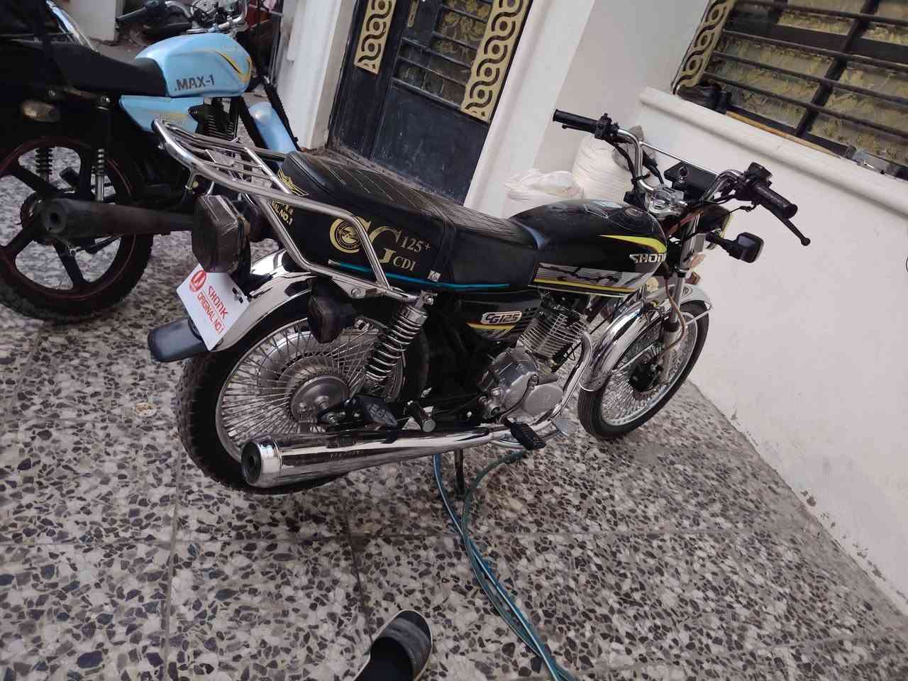 سونك مديل ٢٥ كفاله عامه شرط بالجيس ٧٥٠ وبيها مجال بغداد الشعله الخطيب الزراعي ***********
