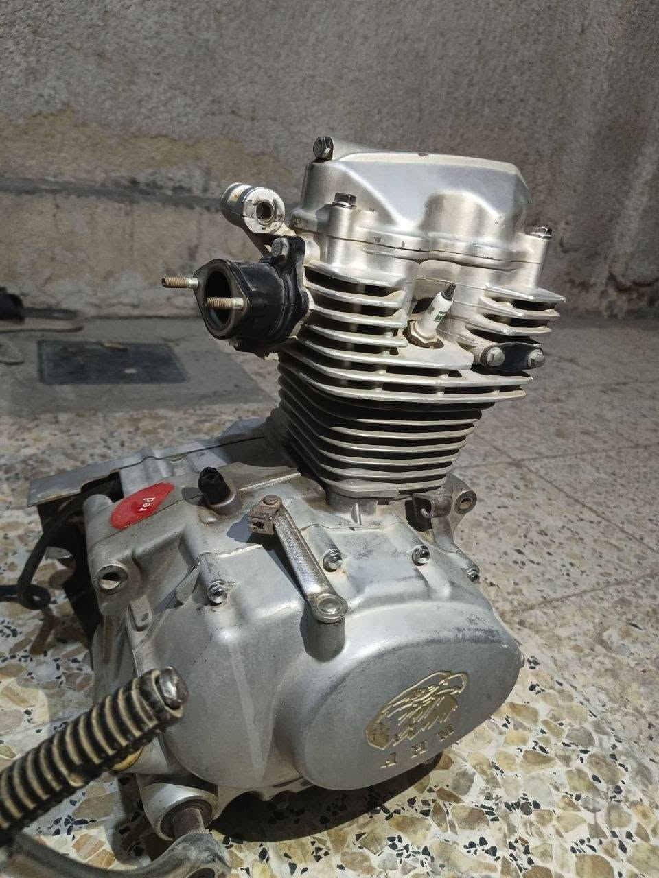سلام عليكم مكينه مال ارشه للبيع يرادلهه بس تجفيت سعر ٧٥ مكان بابل رقم ***********
